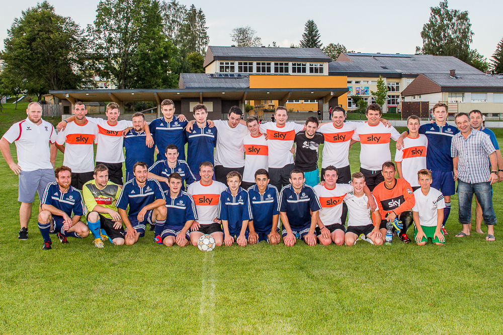 Sensationeller Auswärtssieg beim traditionellen Sommerkickerl UJZ  KIRCHHAM