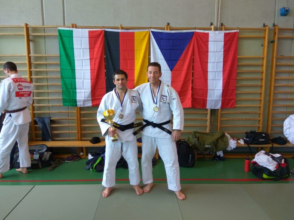 Sieg und ein dritter  Platz beim int. Gallia Judoturnier