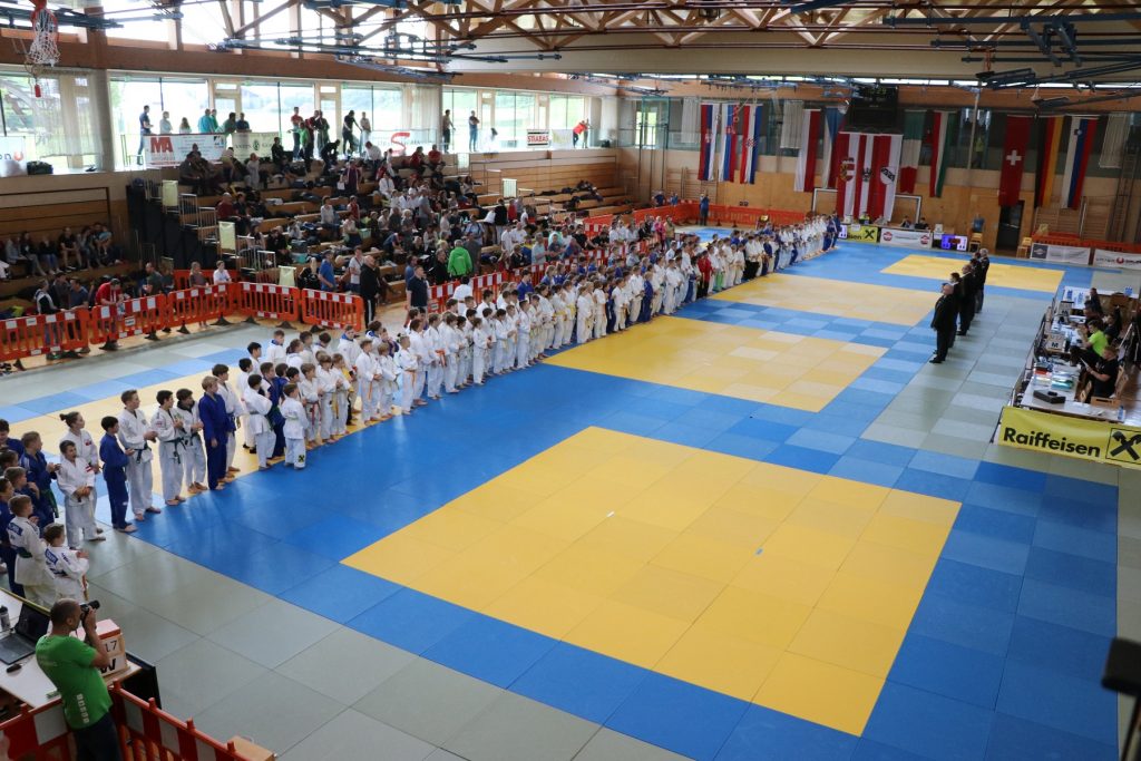 TOP Ergebis der Jugend beim 24. Int. Pfingstturnier in Straßwalchen U10 – U17