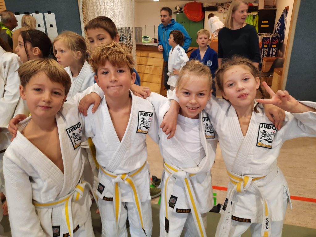 Drei 1. und drei 2. Plätze für unsere Nachwuchsjudokas beim Anfängerturnier in Schörfling