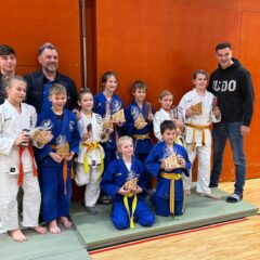 5 Goldene, 4 Silberne und 4 Bronzene für Kirchham beim Nikolausturnier für U8 – U12 in Kirchdorf