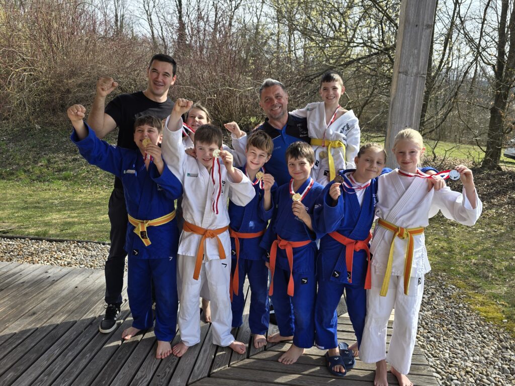 11 Goldene, 2 Silberne und 3 Bronzene bei der 1. Runde im Bezirkscup in Wels für Kirchham