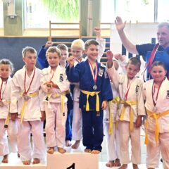 10 Goldene, 4 Silberne und 3 Bronzene bei der 2. Runde im Bezirkscup für U8 – U16 in Schörfling